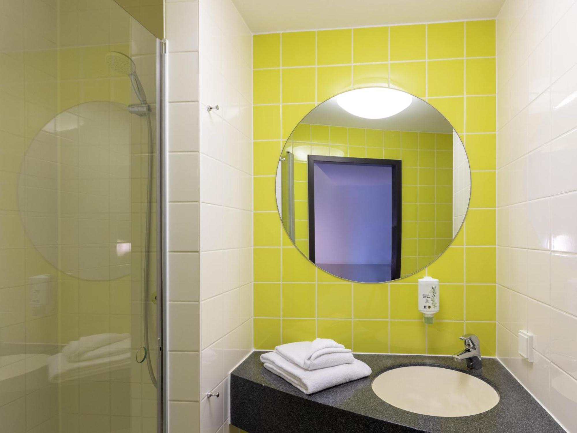 B&B Hotel Oberhausen Am Centro Dış mekan fotoğraf